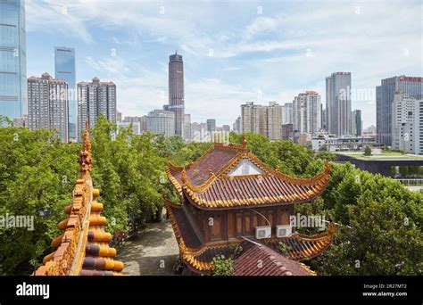 Het Tianxin Pavilion! Een historische pagode met adembenemende uitzichten over Changsha!